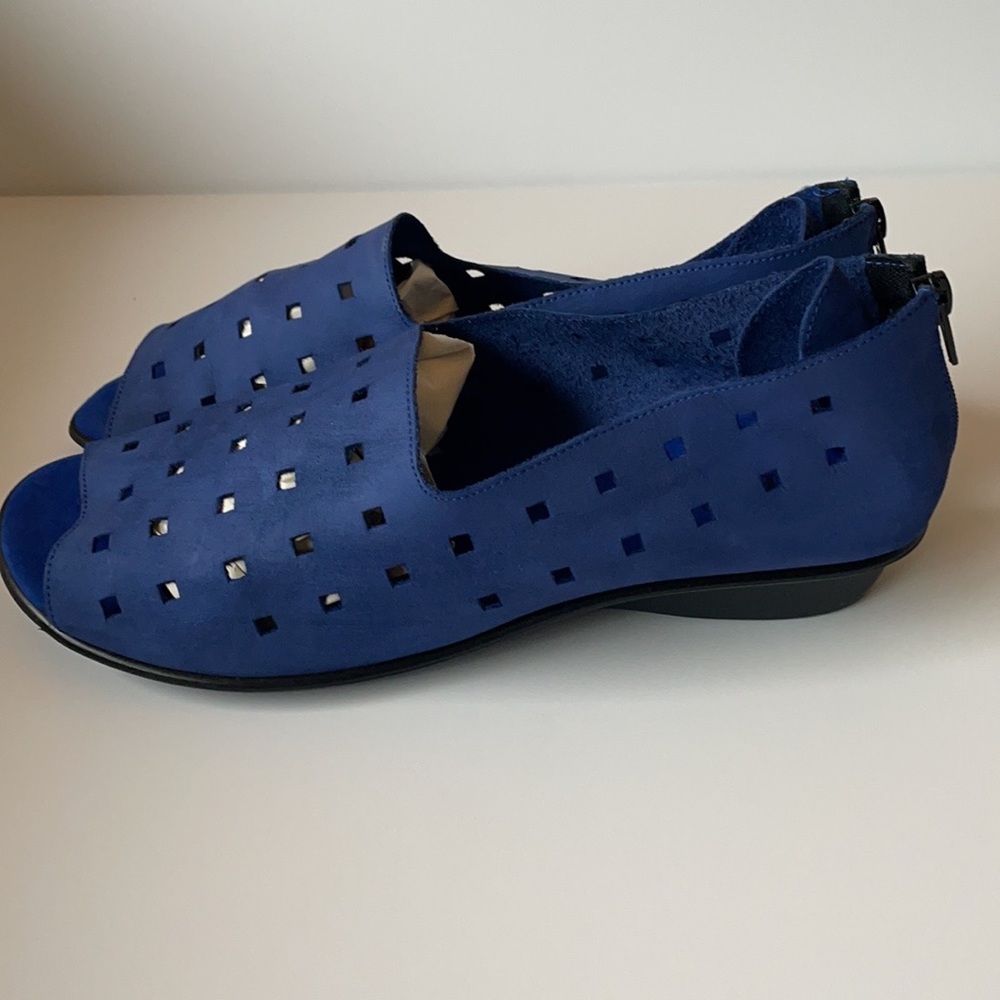 Sesto Meucci Women's Evonne Flat Sandals Size 11 - Picture 2 of 10